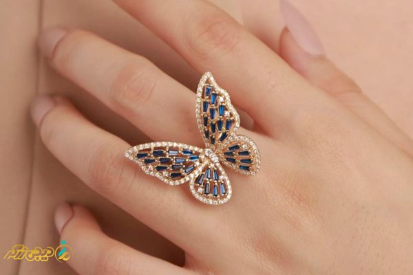 نماد انگشتر پروانه