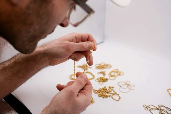 نشانه های طلا