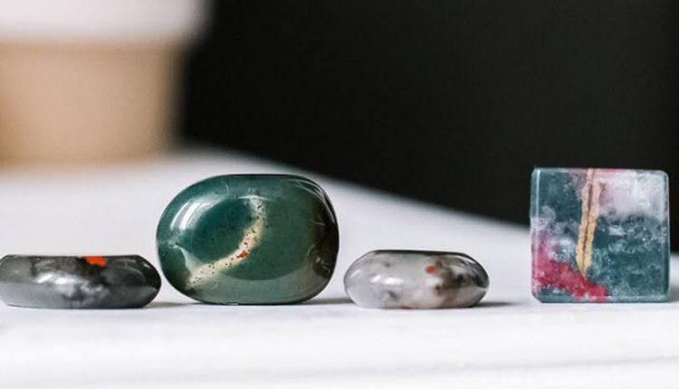 سنگ خون چیست