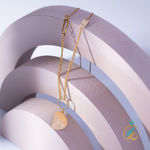 مدال گردنی ورساچ