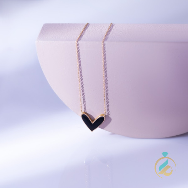 گردنبند طلا قلب سیاه