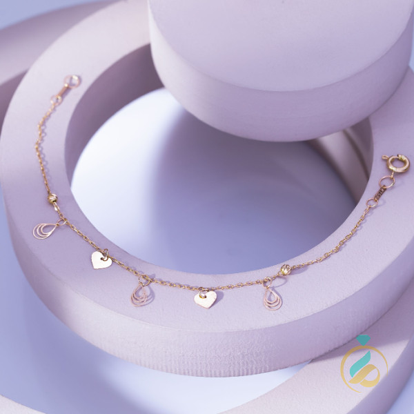 دستبند طلا آویزدار.