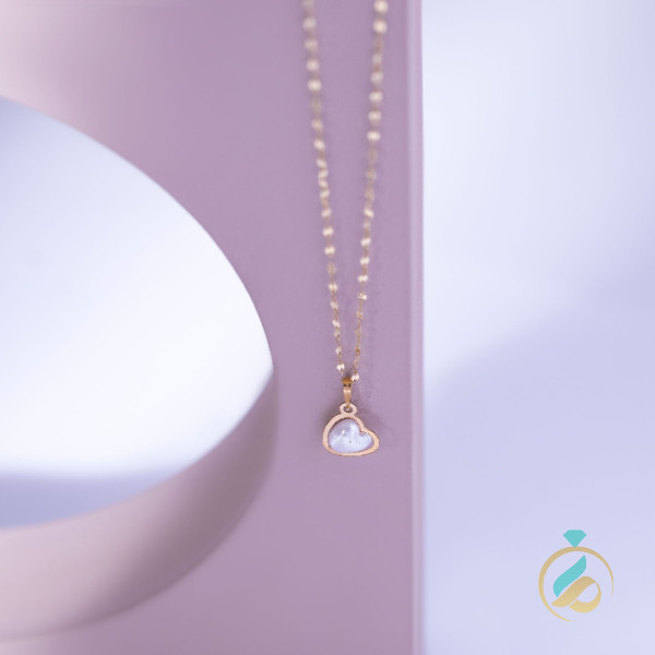 گردنبند طلا قلب سفید.