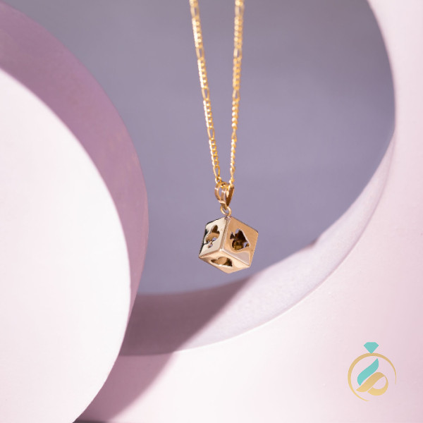 گردنبند طلا تاس