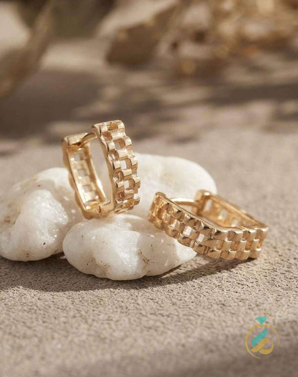 گوشواره طلا مربعی ظریف