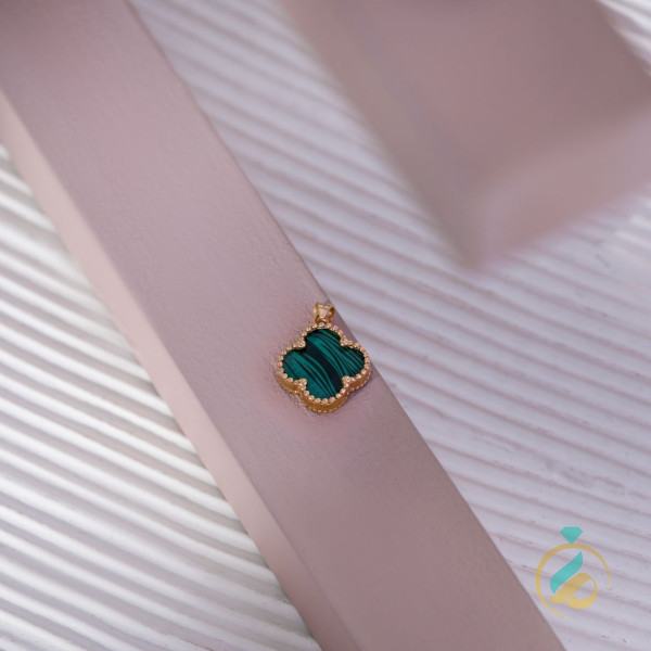 مدال طلا گل مالاکیت