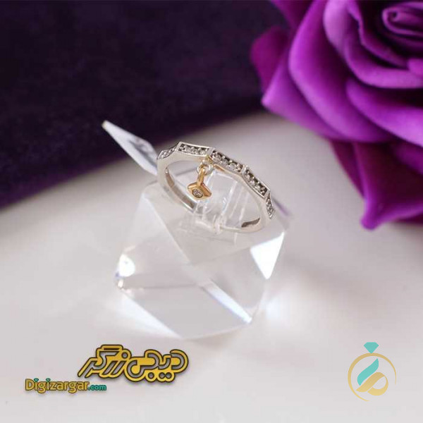 انگشتر طلا سفید آویزدار