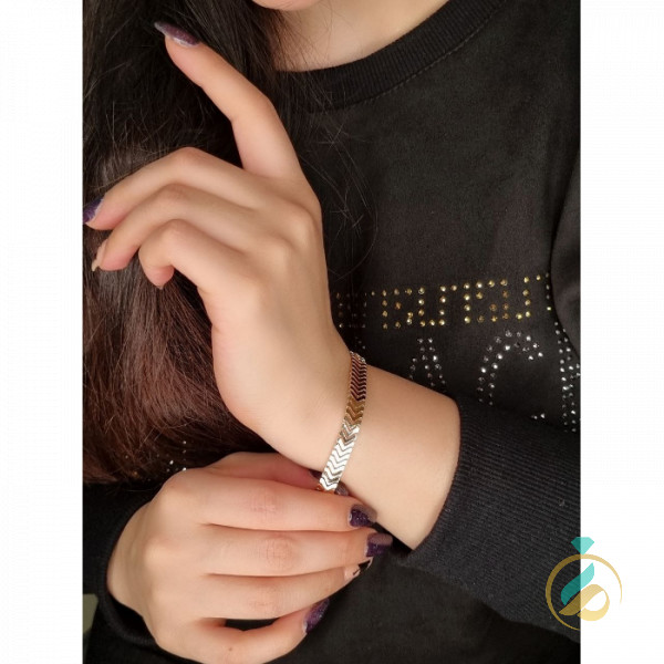 دستبند طلا ماری