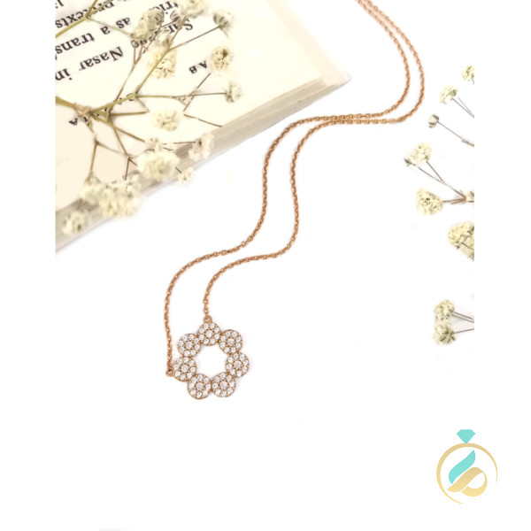 گردنبند طلا گل نگینی