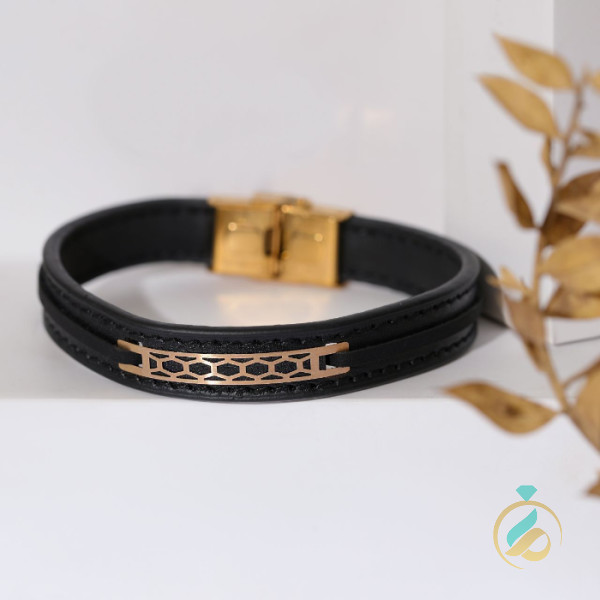 دستبند چرمی طلایی