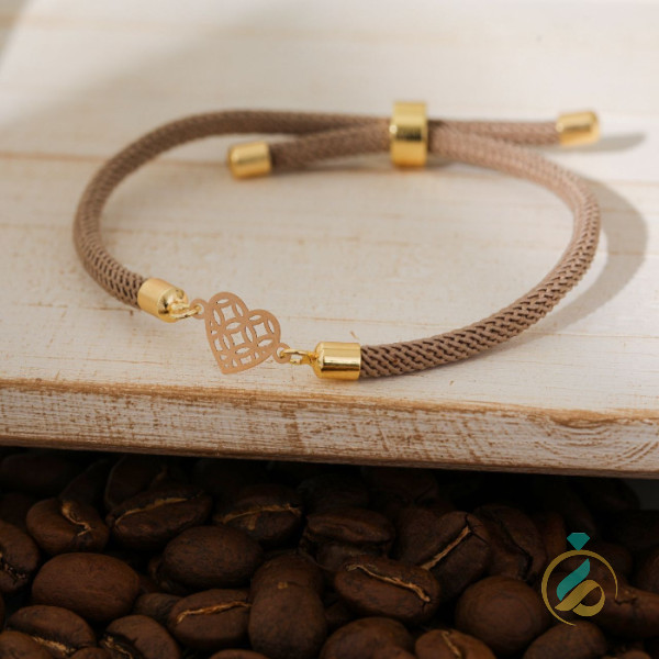 دستبند نخی قلب درخشان