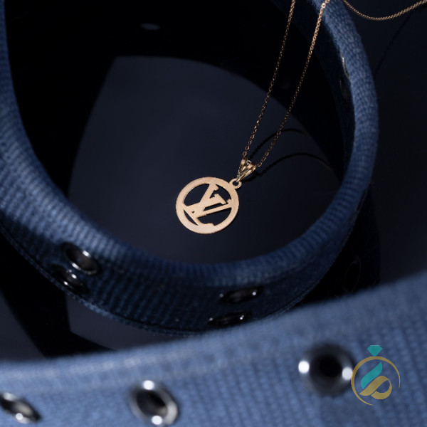 مدال آویز گردنی لویی