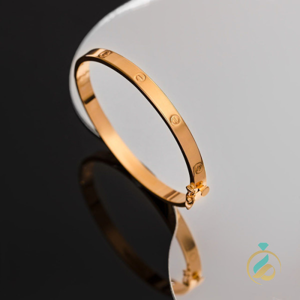 دستبند لاو کارتیر