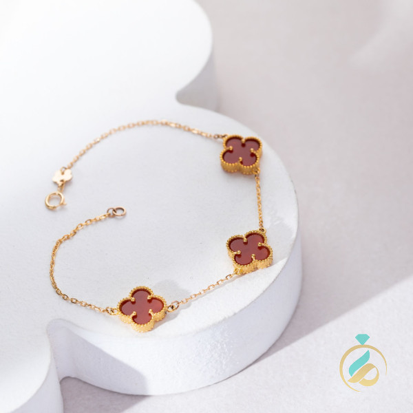 دستبند طلا ونکلیف کهربا