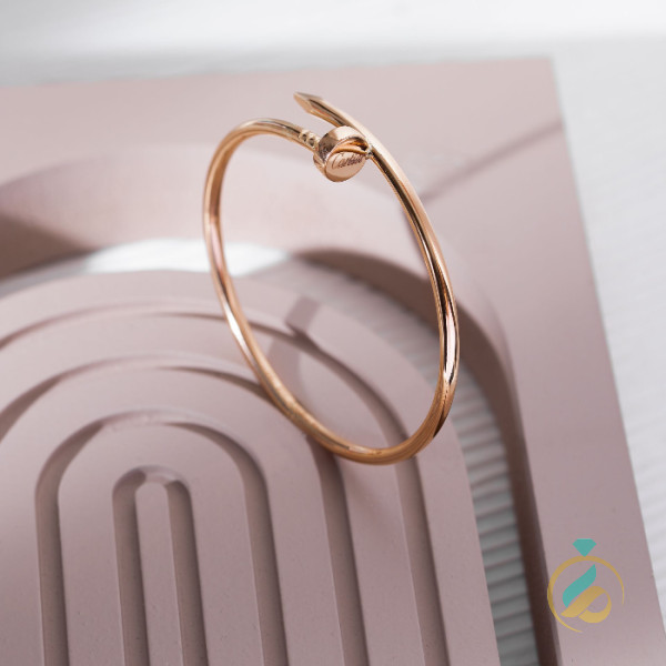 دستبند میخ طلا کارتیه